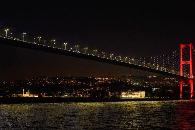gbosphorus-istanbul-dinner-cruise-and-turkish-night-show