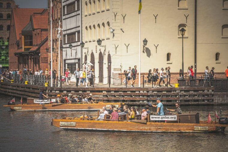 gdansk-city-cruise-on-historical-polish-boat