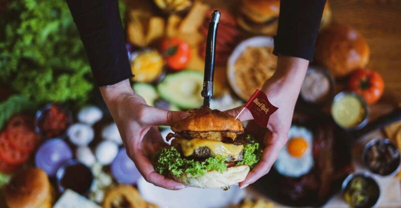 gdansk-legendary-burger-and-zywiec-beer-at-hard-rock-cafe