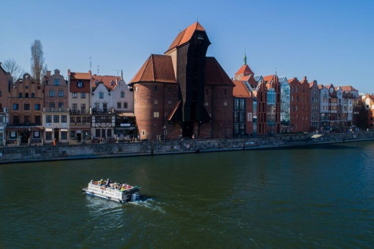gdansk-motlawa-river-sightseeing-catamaran-cruise