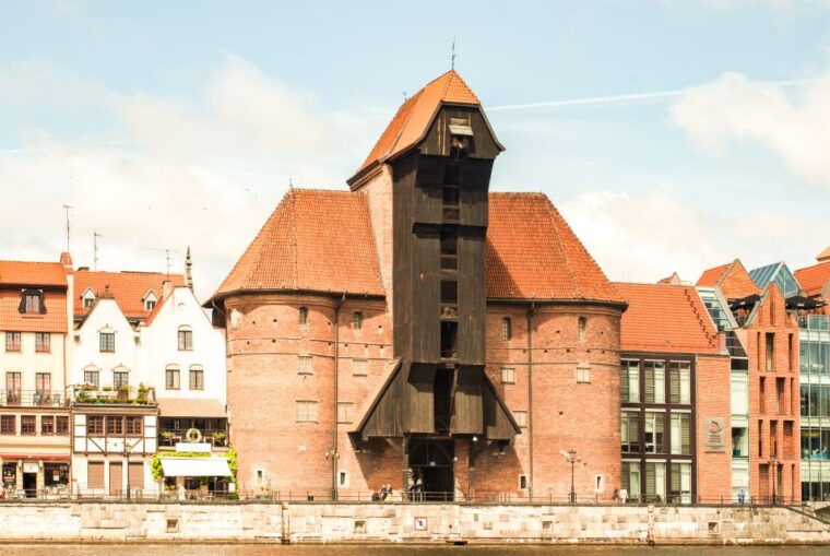 gdansk-motlawa-river-yacht-cruise