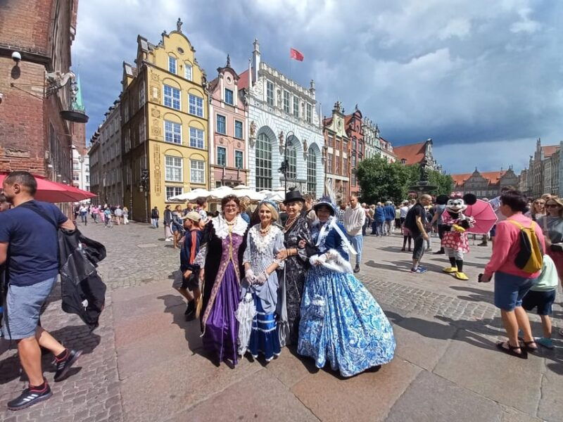 gdansk-private-top-city-tour-by-electric-cart-live-guided