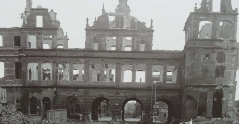 gdansk-private-wwii-tour-with-museum-of-the-second-world-war