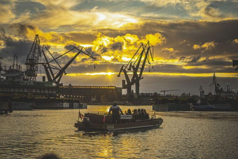 gdansk-sunset-cruise-on-a-historic-polish-boat