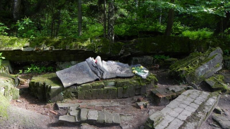 Gdansk Wolfs Lair with St. Lipka and Mamerki Private Guided - Key Points