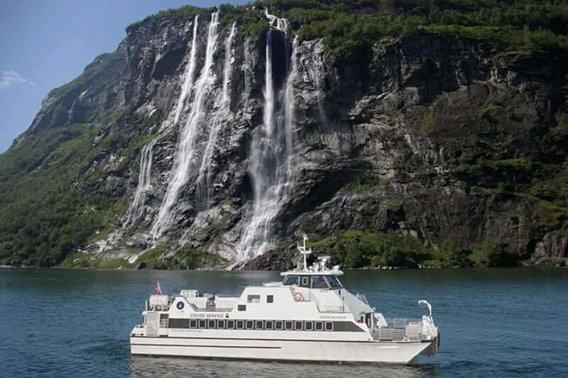 geiranger-fjord-tour-from-hellesylt-2-hours-in-geiranger