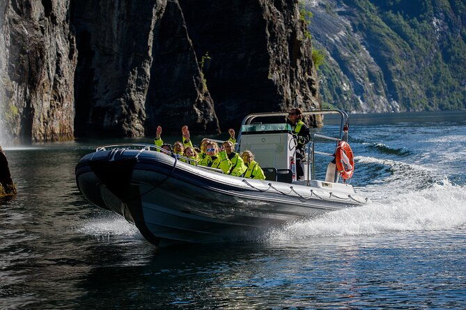 geiranger-rib-fjordsafari-geirangefjord