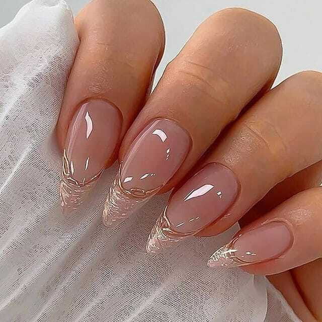 gel-nail-polish-and-nail-extensions