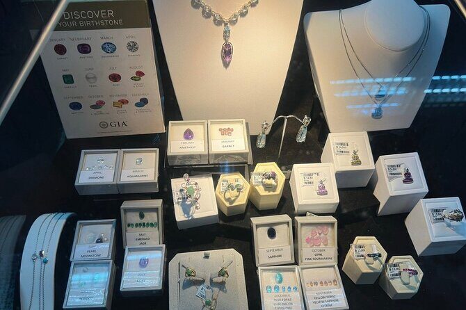 Gems Gallery Chiang Mai with Round Trip Hotel Transfers - Authenticity and Quality