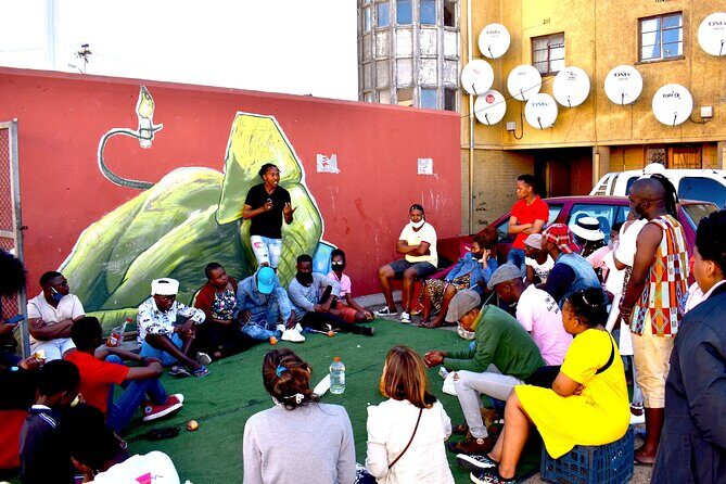 Gender + LGBTQ Roundtable & Finger Food w/ Teenagers add-on - A Closer Look at the Experience