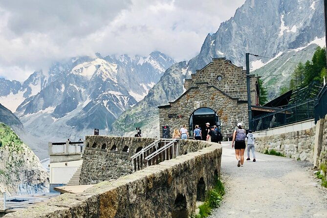 geneva-day-trip-to-mont-blanc-glacier-and-3860m-top