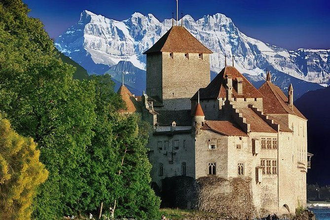geneva-to-lausanne-montreux-and-chateau-chillon-private-tour-2