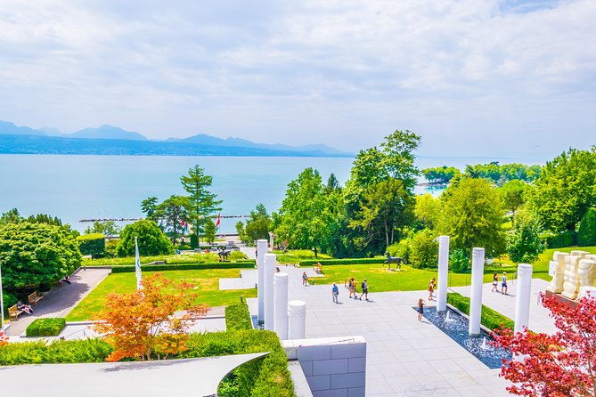 geneva-to-lausanne-montreux-and-chateau-chillon-private-tour-2