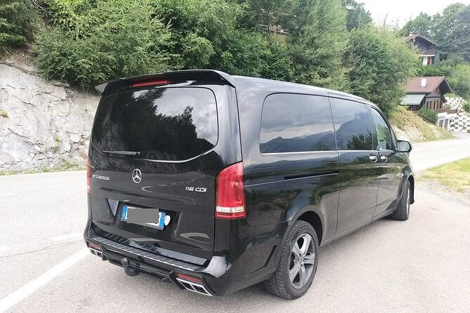 genoa-to-genoa-airport-goa-departure-private-transfer