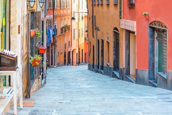 genoas-historical-centre-exploration-game-and-tour