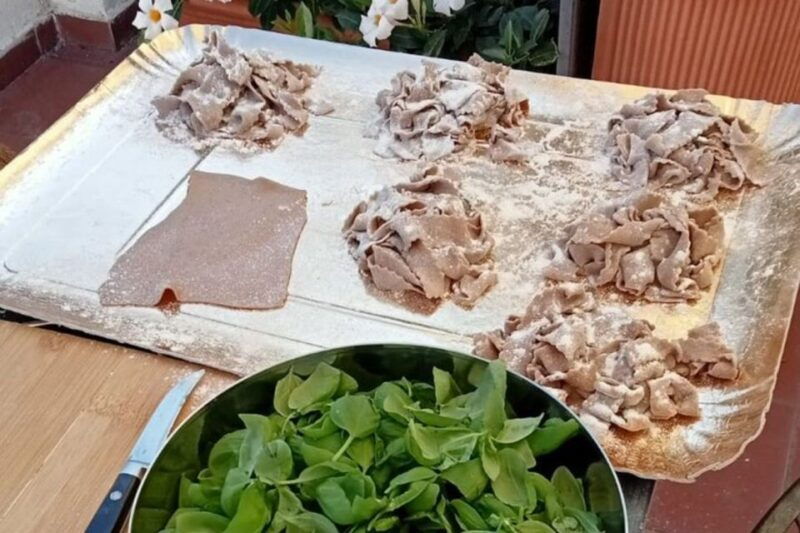genova-homemade-pasta-pesto-local-chef-class-with-wine