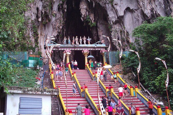 Genting Highlands En-route Batu Caves Day Tour Private & Guided - Insights from Past Travelers