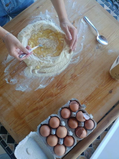 genuine-cooking-class-with-a-locals-from-generations