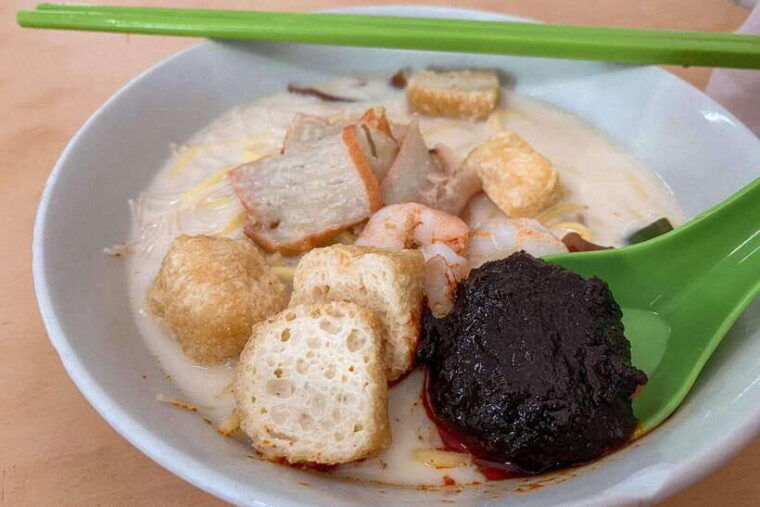 george-town-authentic-food-tour-with-12-tastings