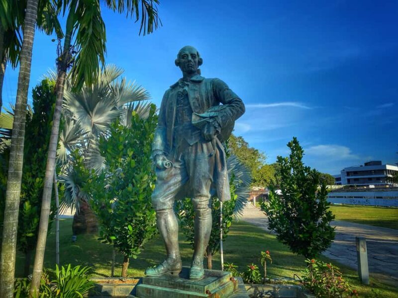 Georgetown: Culture, Forts & Reclining Buddha Half Day Tour - Key Points