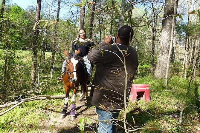 georgia-horseback-ride-with-wine-tasting