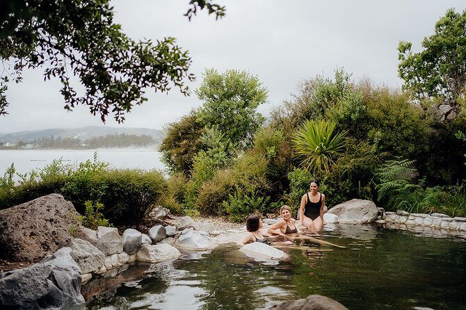 Geothermal Lakeside Bathing Experience - Deluxe Lake Spa - Comparing with Other Rotorua Experiences  