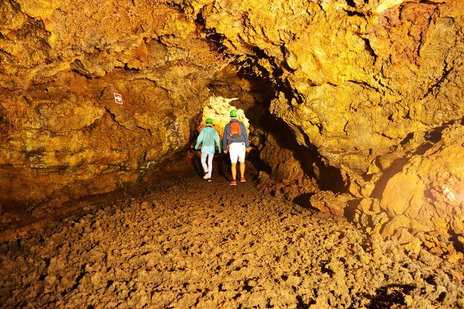 geotour-terceira-island-explore-the-caves