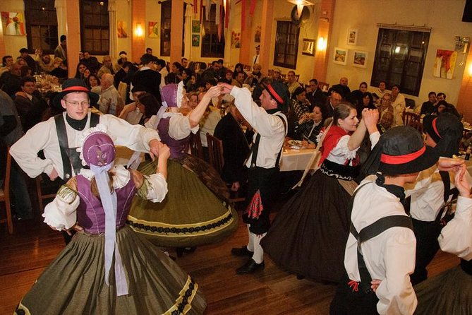 german-night-dinner-and-folklore