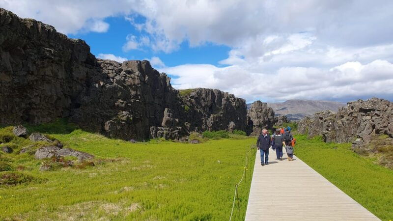 german-speaking-golden-circle-small-group-tour-from-reykjavik-shore-excursion