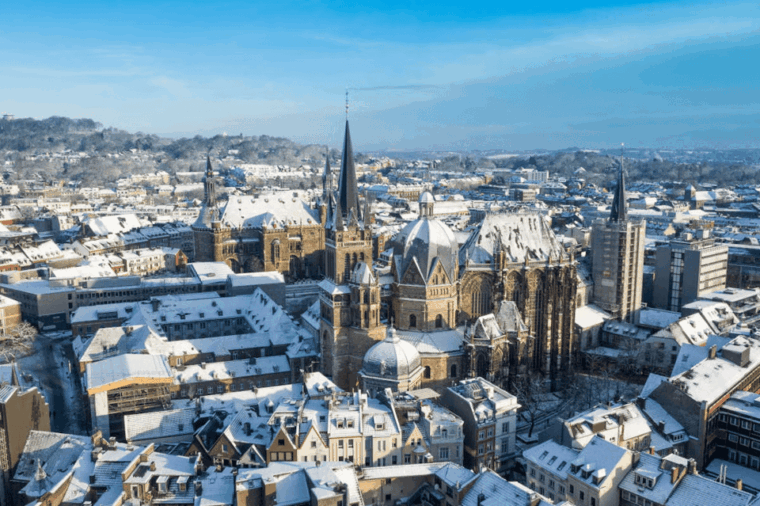 germany-cologne-to-aachen-train-tour