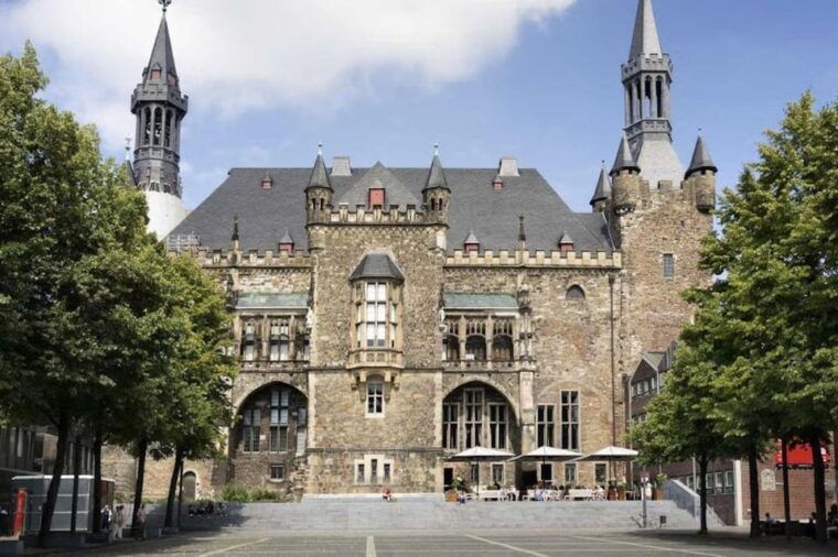 germany-guided-tour-of-aachen