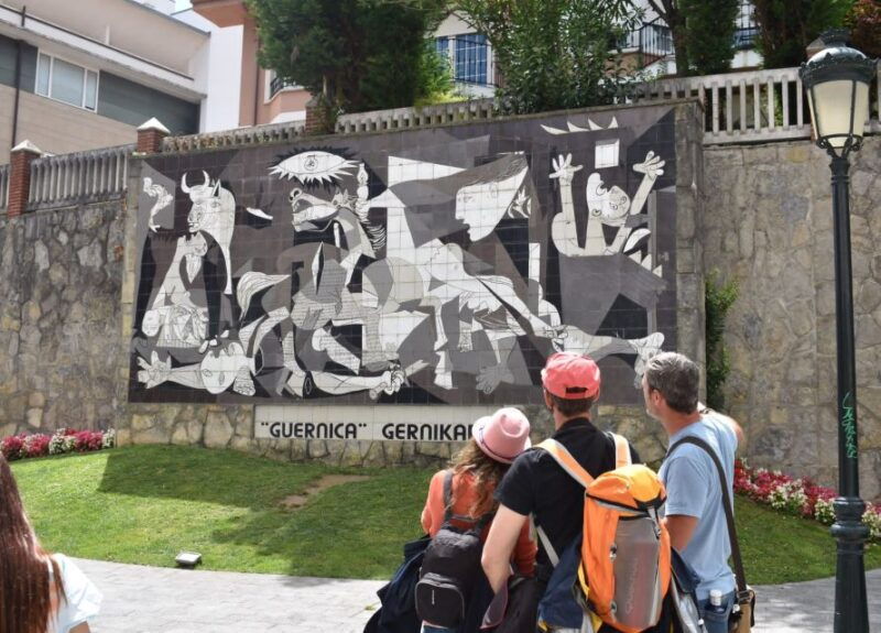 gernika-walking-tour-war-and-peace