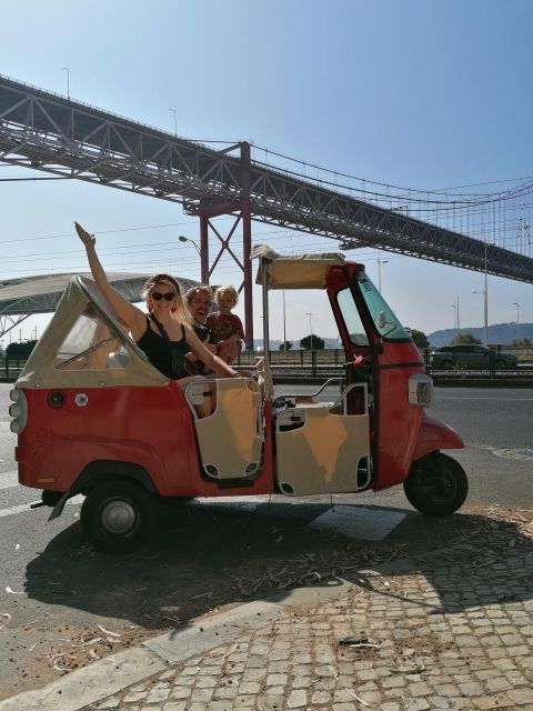 get-a-tuktuk-tour-with-a-local-guide