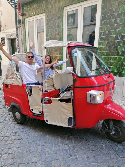 get-a-tuktuk-tour-with-a-local-guide