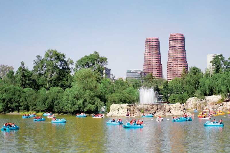 Get lost in the neighborhoods of CDMX on a private tour. - Why This Tour Works Well