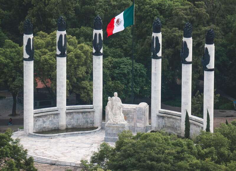 Get lost in the neighborhoods of CDMX on a private tour. - Who Will Enjoy This?
