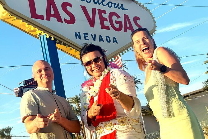 get-married-elvis-wedding-las-vegas-sign-photography