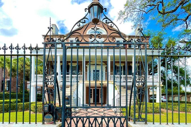 get-out-of-town-visit-12-lowcountry-stops-with-the-complete-charleston-tour