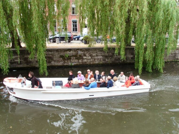 ghent-40-minute-historical-boat-tour-of-city-center
