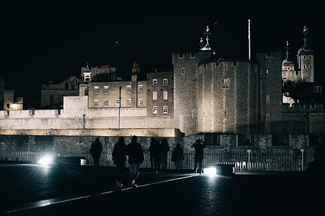 ghost-ghouls-and-gallows-tour-guided-tour-with-boat-ride