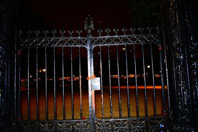 ghost-stories-and-true-crime-walking-tour-of-the-french-quarter