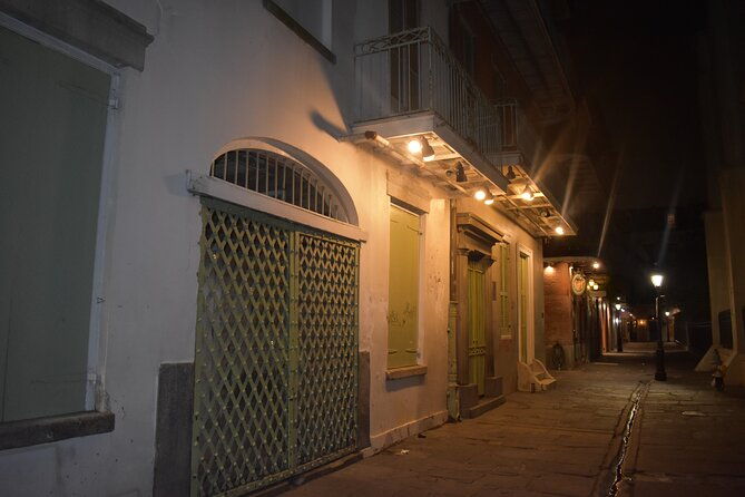ghost-stories-and-true-crime-walking-tour-of-the-french-quarter