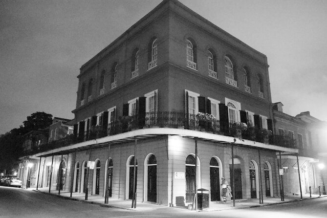 ghost-stories-and-true-crime-walking-tour-of-the-french-quarter