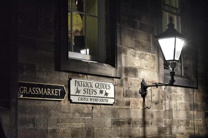 ghost-tour-in-edinburgh