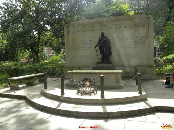 ghost-tour-of-philadelphia-by-candlelight-2