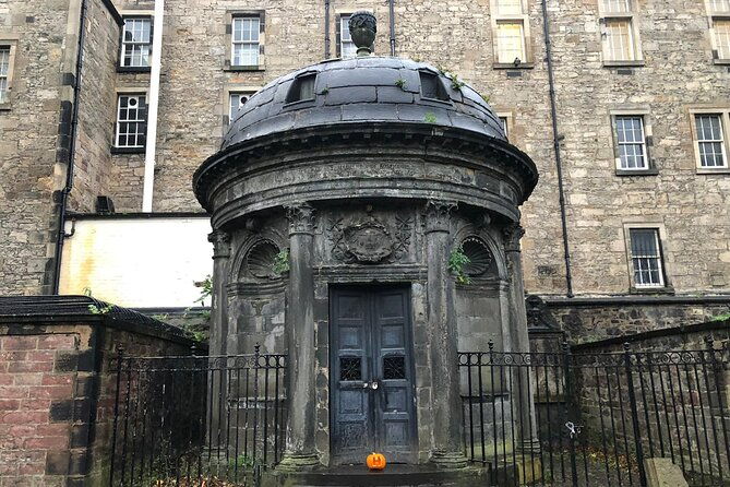 ghosts-of-edinburgh-bloody-past-exploration-game-and-tour-3
