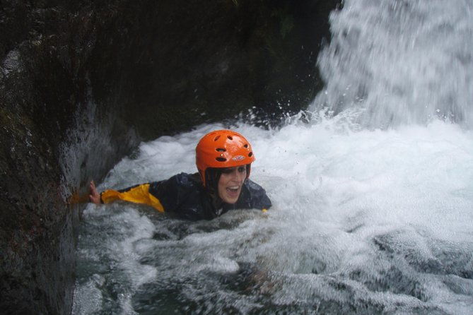 ghyll-scrambling-water-adventure-in-the-lake-district