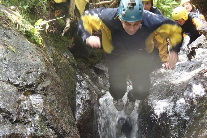 ghyll-scrambling-water-adventure-in-the-lake-district