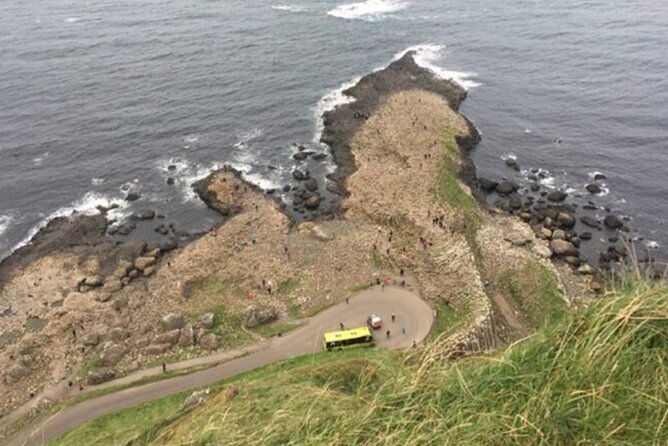 giants-causeway-and-belfast-2-days-with-private-chauffeur-tour-2