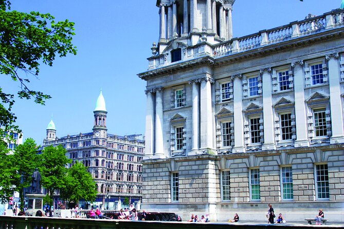 giants-causeway-and-belfast-private-day-tour